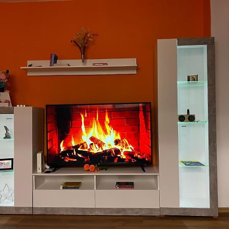 Crisshome1 Bükreş Dış mekan fotoğraf